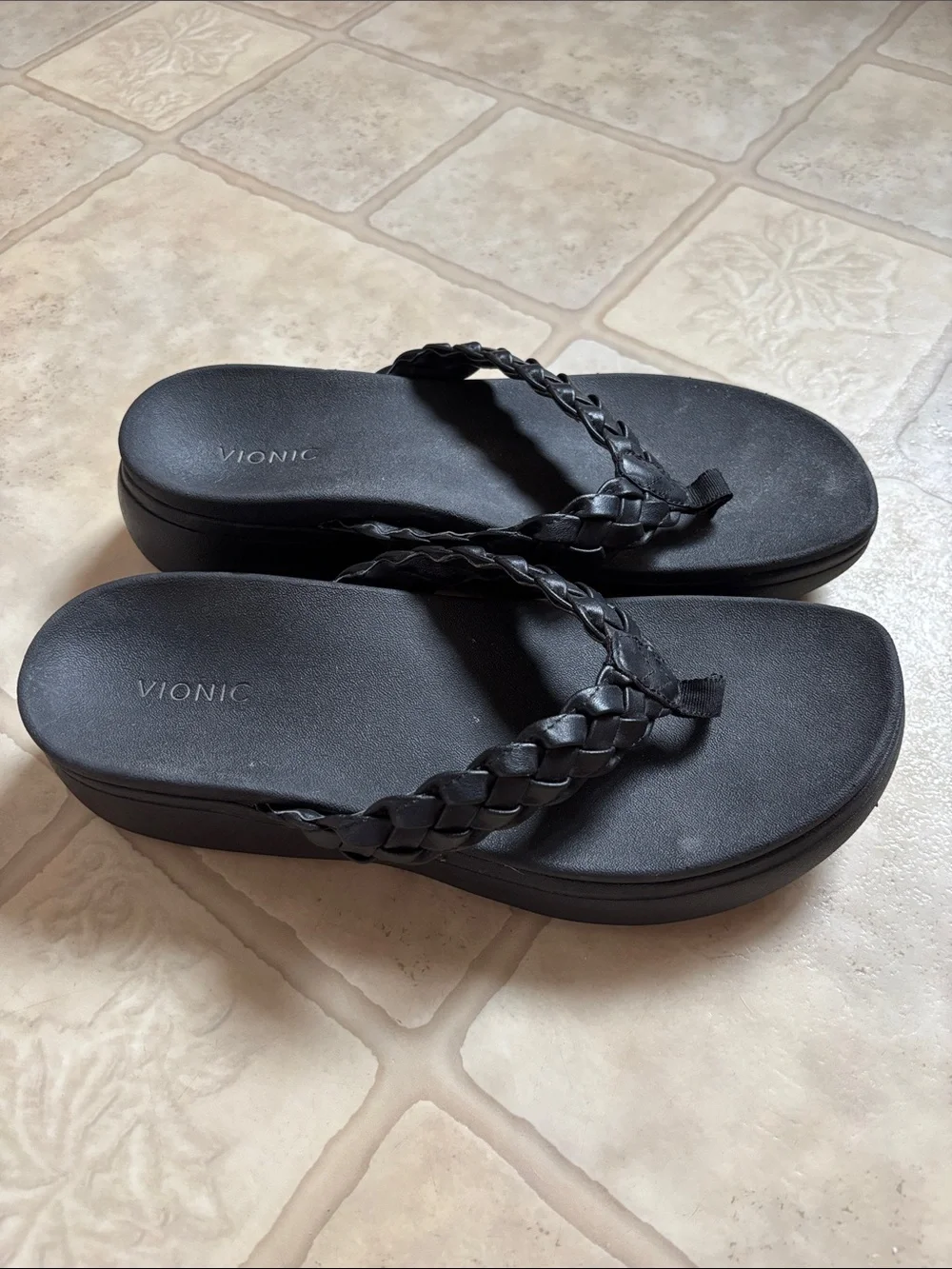 Vionic Women's Kenji Black
Braided Leather Platform Sandals
Flip Flop US 11 - Picture 1 of 8